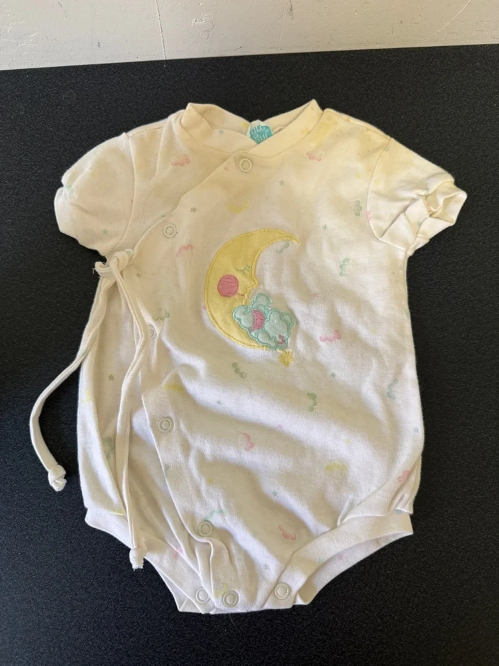 Baby Moon Appliqué Wrap One-Piece Bodysuit - Cream 80’s